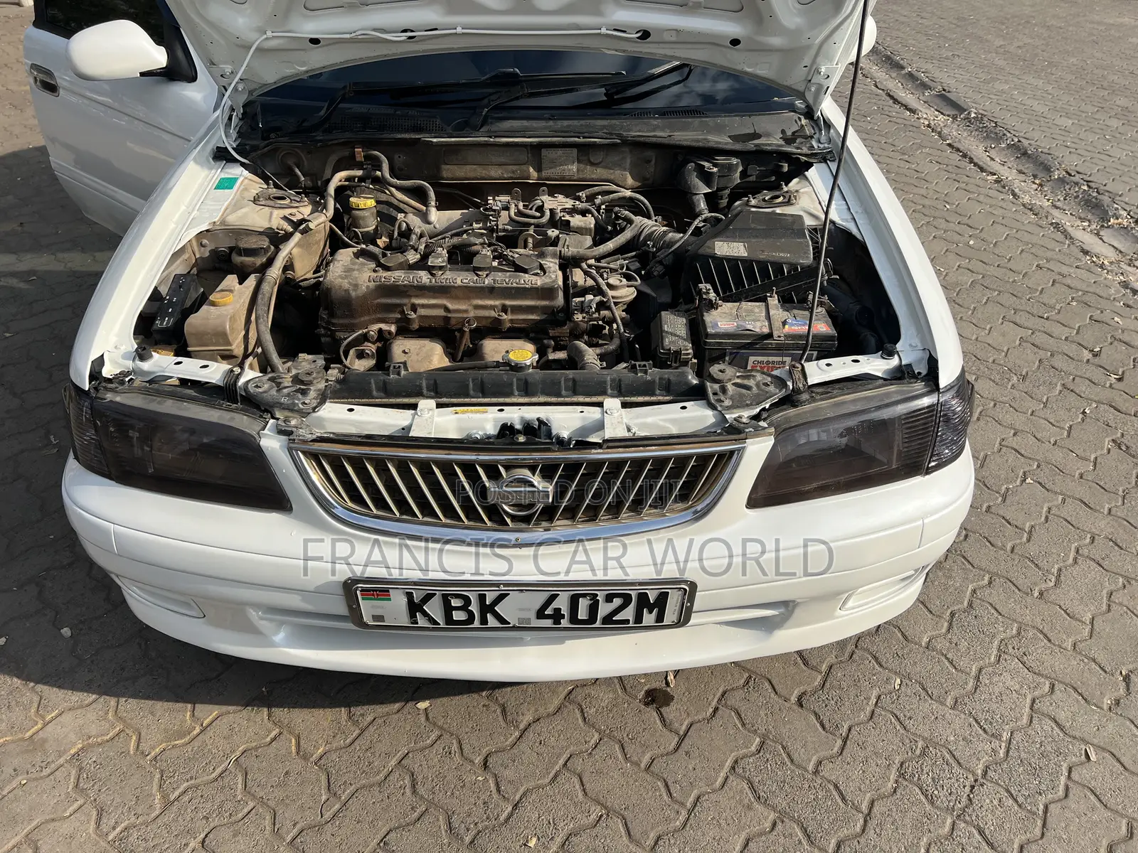 Nissan FB15 2005 Off white
