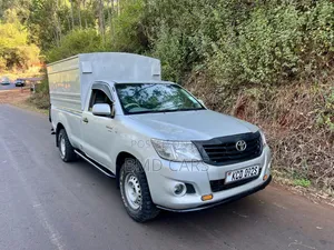 Toyota Hilux 2.5 D-4D SRX 2010 Silver