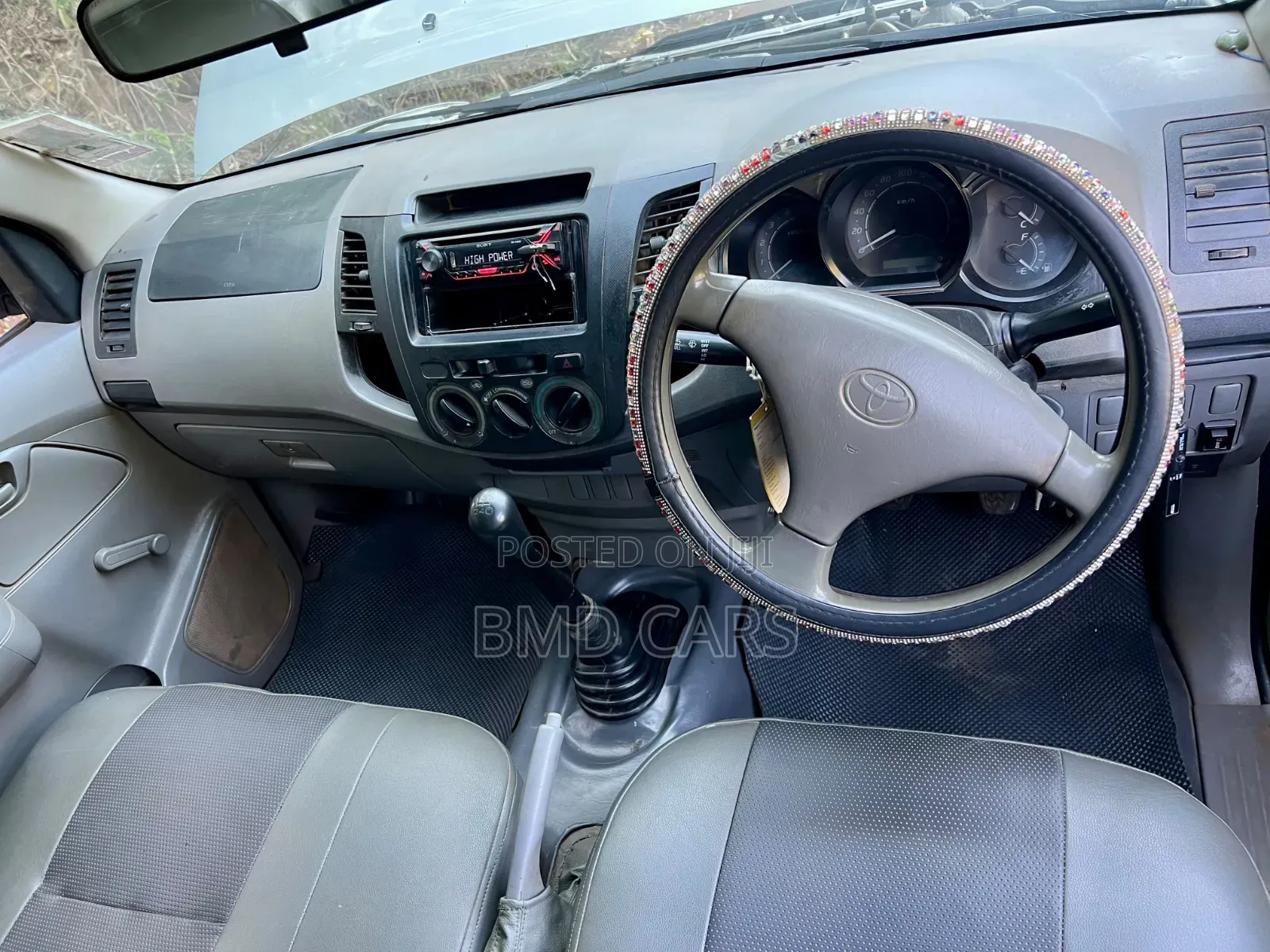 Toyota Hilux 2.5 D-4D SRX 2010 Silver