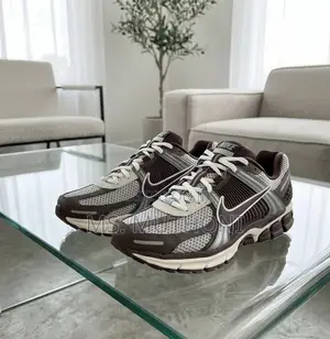Nike Zoom Vomero 5 'Earth Fossil' Sneaker