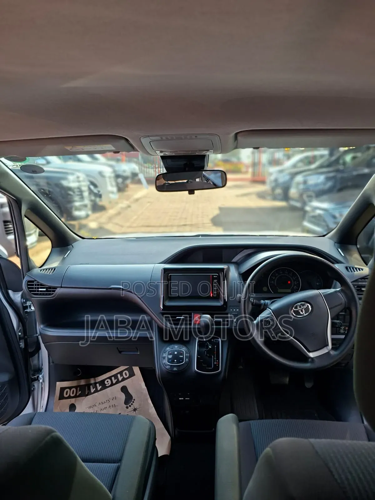 Toyota Voxy 2019 Silver