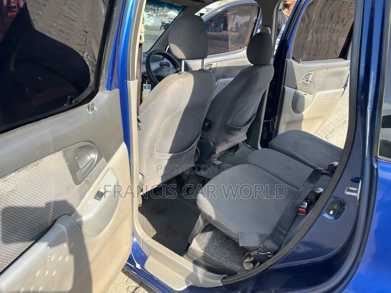 Toyota Porte 2005 Blue