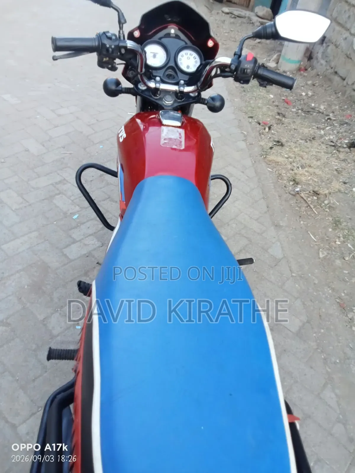 TVS HLX 125 2022 Red