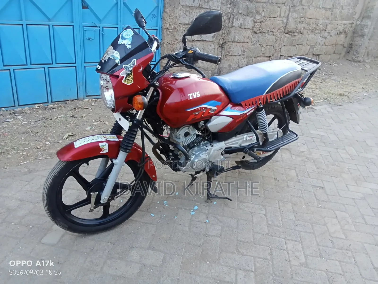 TVS HLX 125 2022 Red