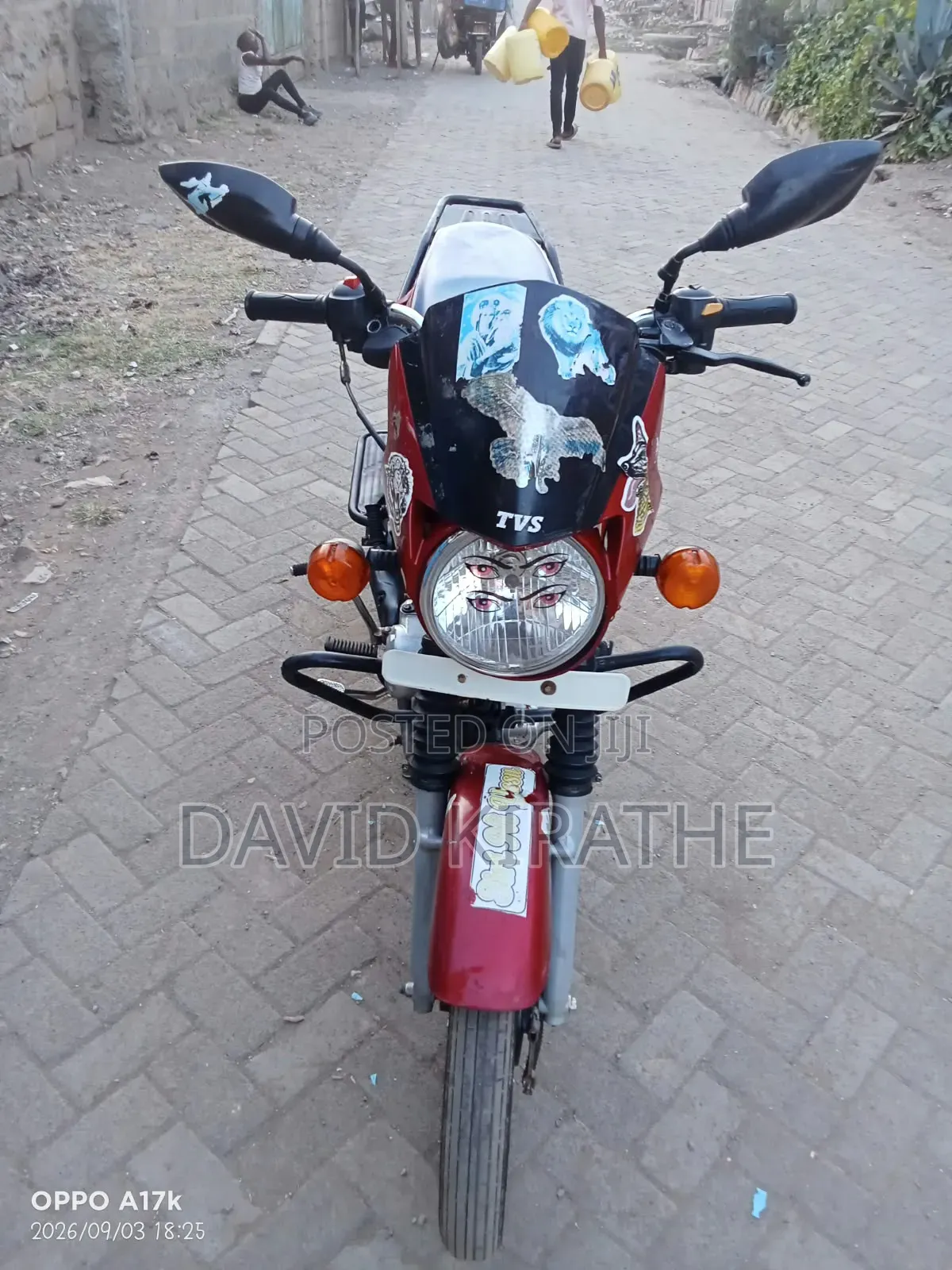 TVS HLX 125 2022 Red