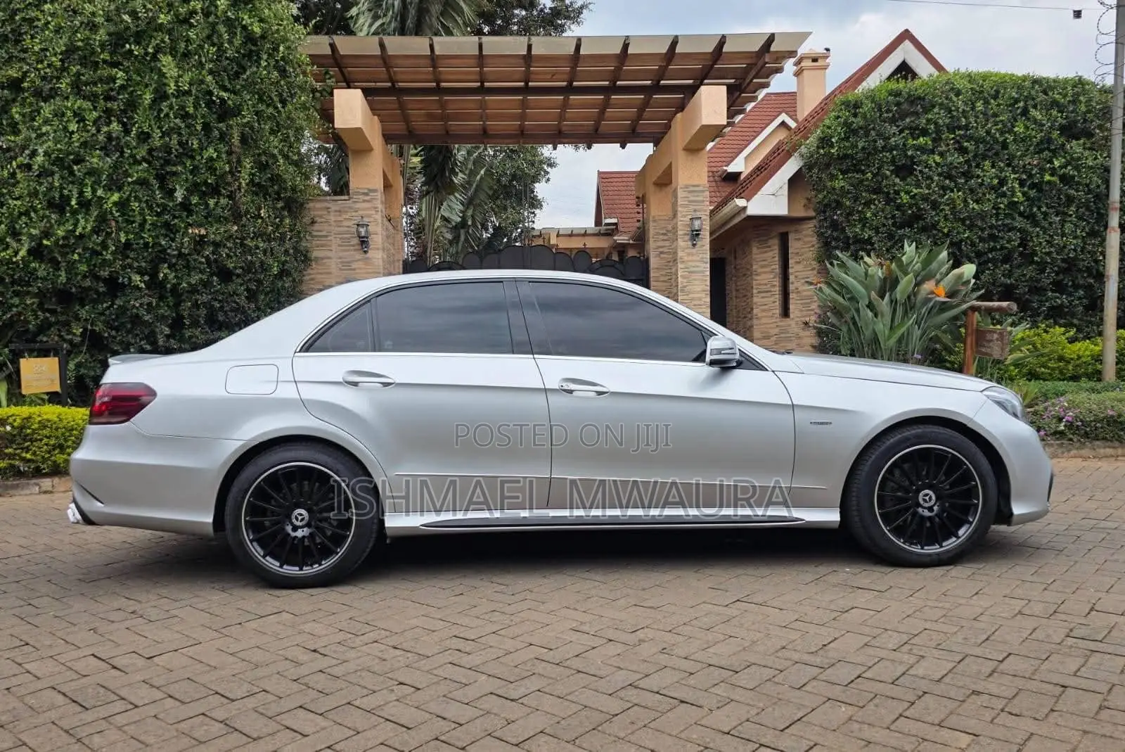 Mercedes-Benz E250 2010 Silver