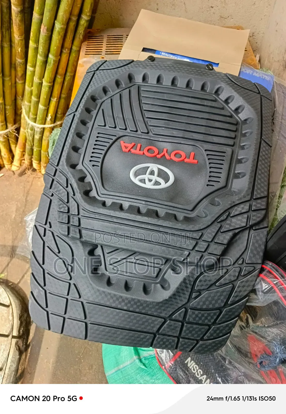 Toyota Deep Dish Design With Molded Channels to Trap Debris Floor Mats
