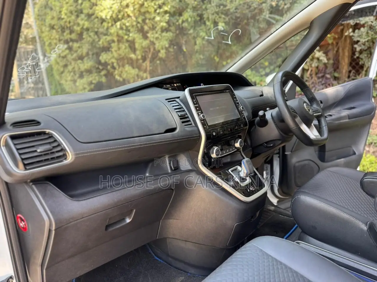 Nissan Serena 2019 Pearl