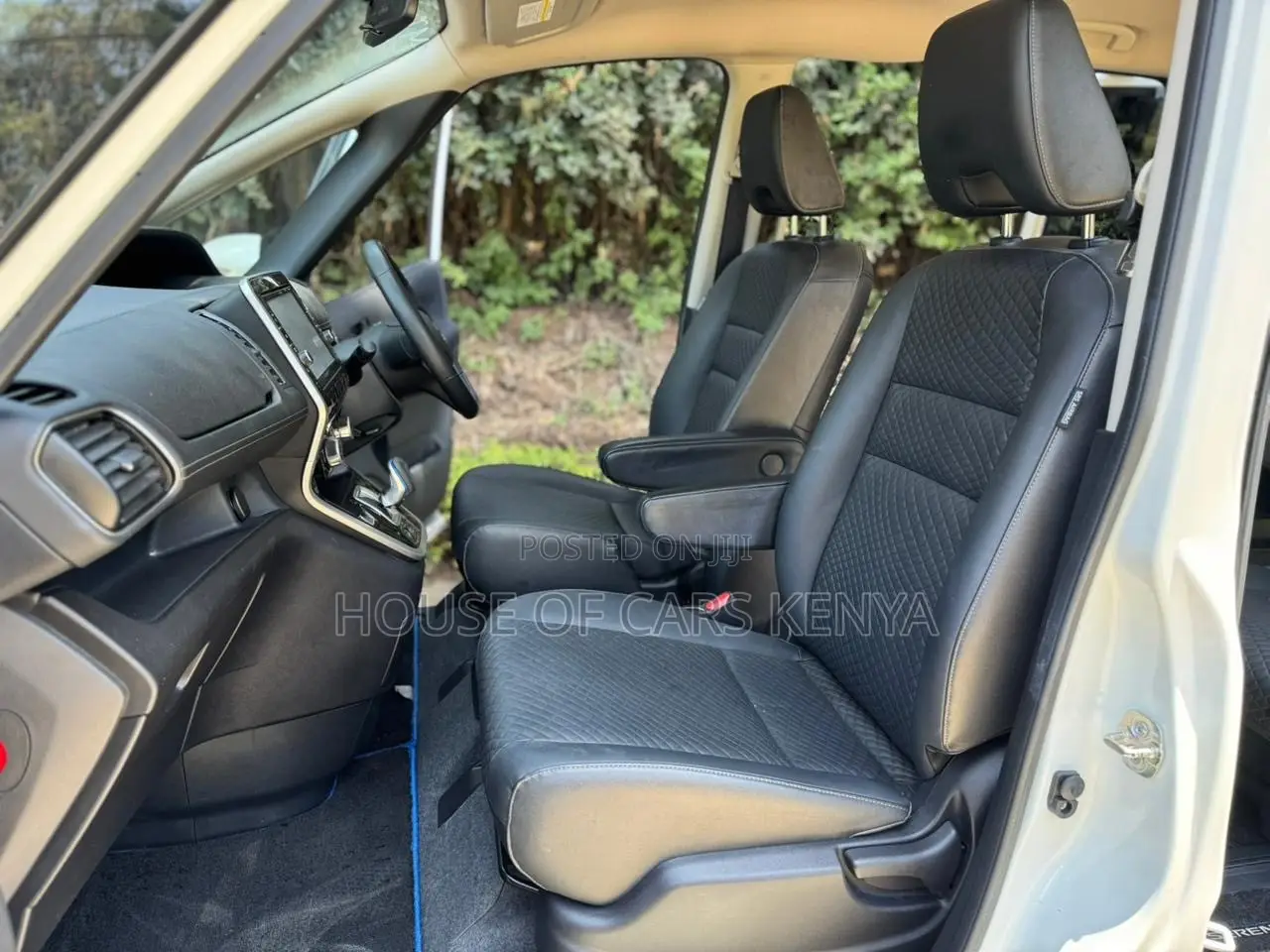 Nissan Serena 2019 Pearl
