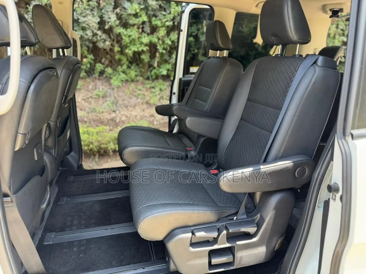 Nissan Serena 2019 Pearl