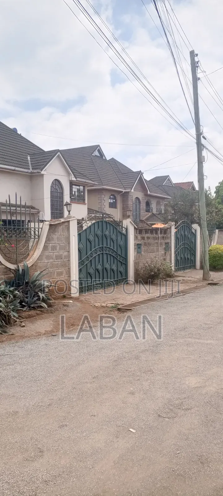4bdrm Maisonette in Bamboo, Gitothua for rent