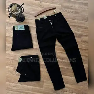Men Plain Denim Jeans