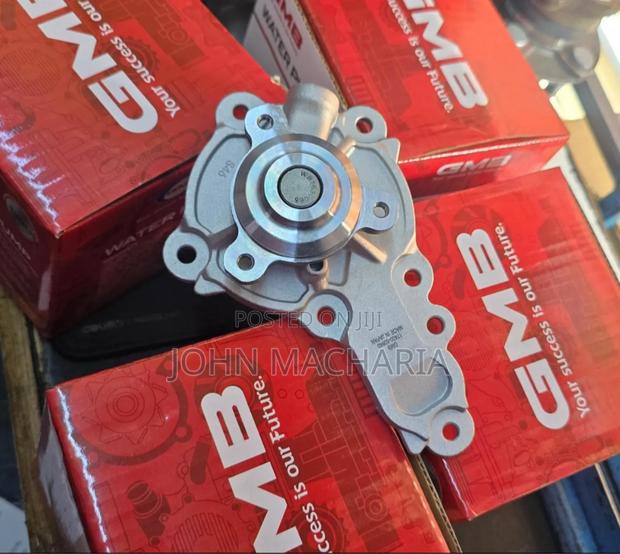 (R06A) Water Pump Assembly for Suzuki Wagon R, Alto and Every - main view