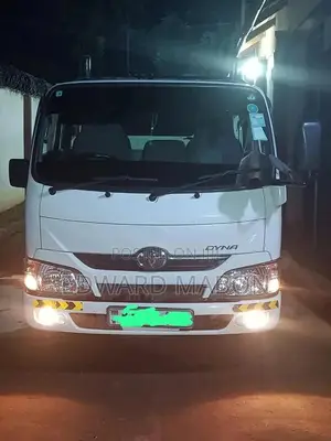 Toyota Dyna 2019 White