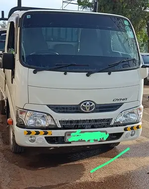Toyota Dyna 2019 White