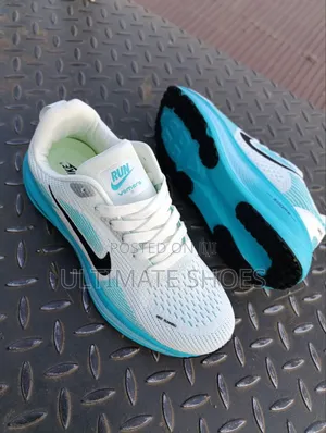 Nike Vomero 18