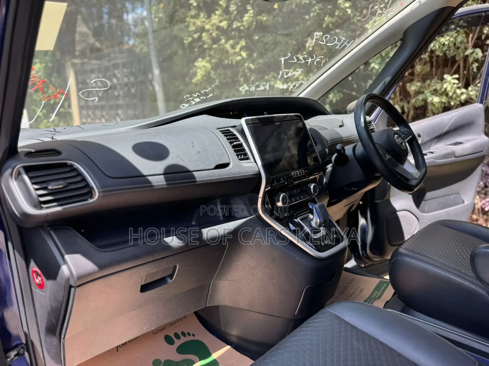Nissan Serena 2019 Blue