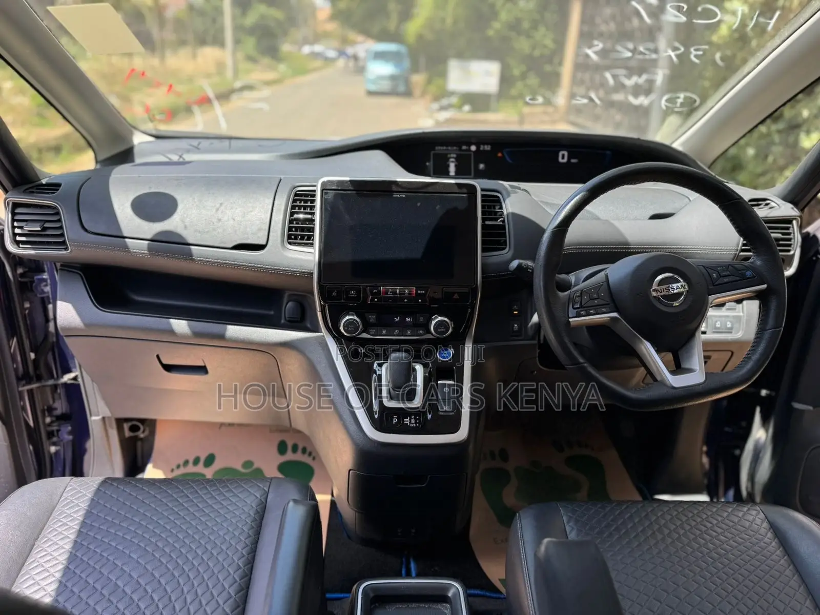 Nissan Serena 2019 Blue