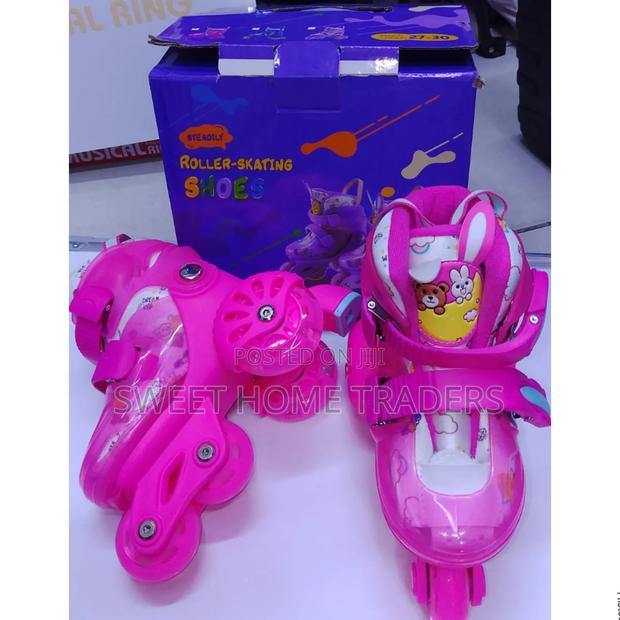 Roller-Skating Shoes Pink