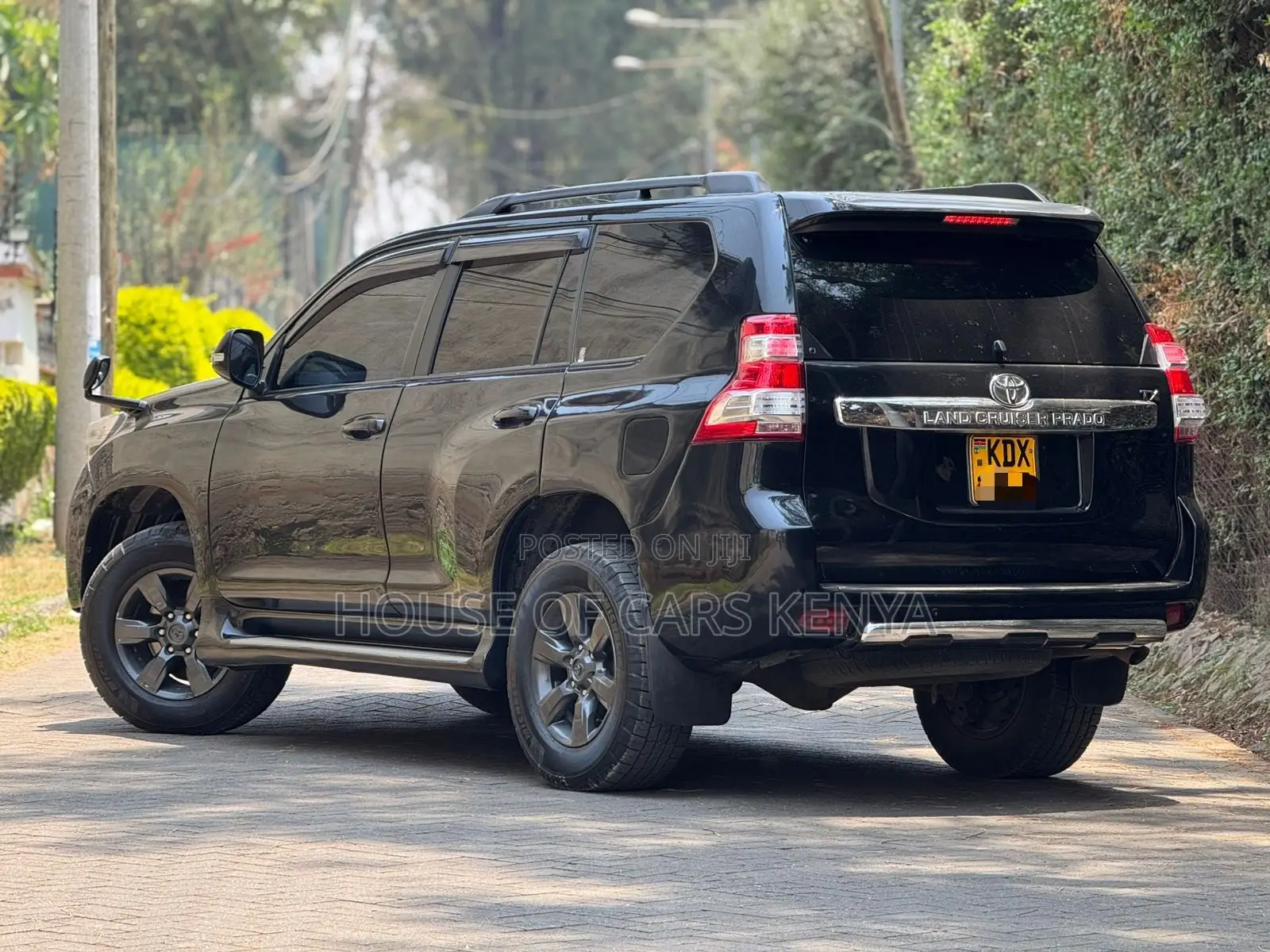 Toyota Land Cruiser Prado 2016 Black