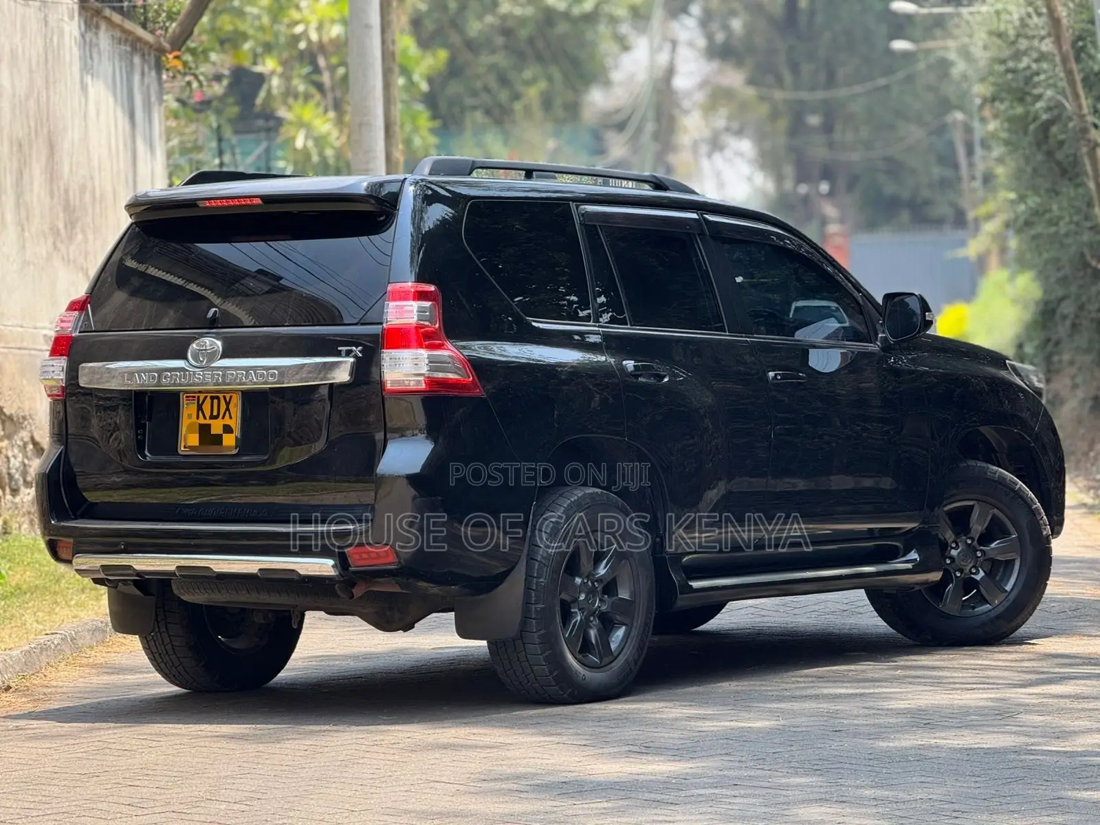 Toyota Land Cruiser Prado 2016 Black
