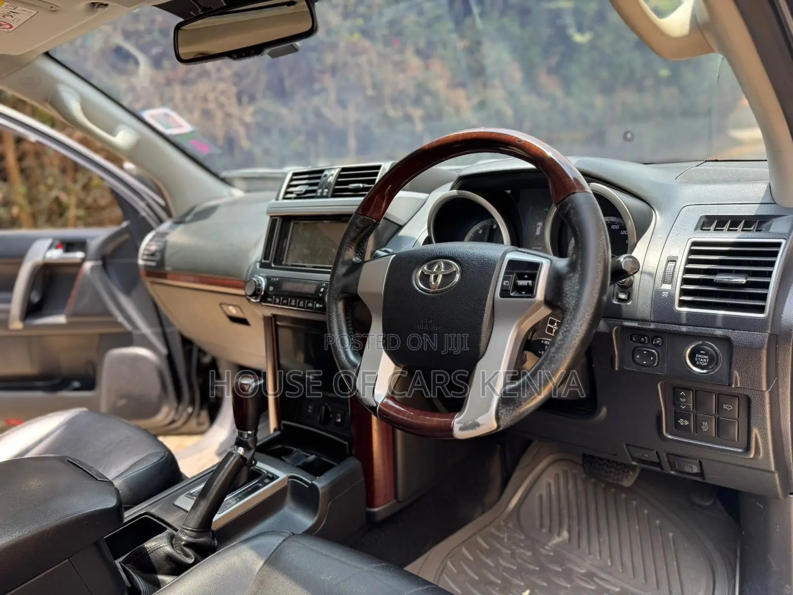 Toyota Land Cruiser Prado 2016 Black