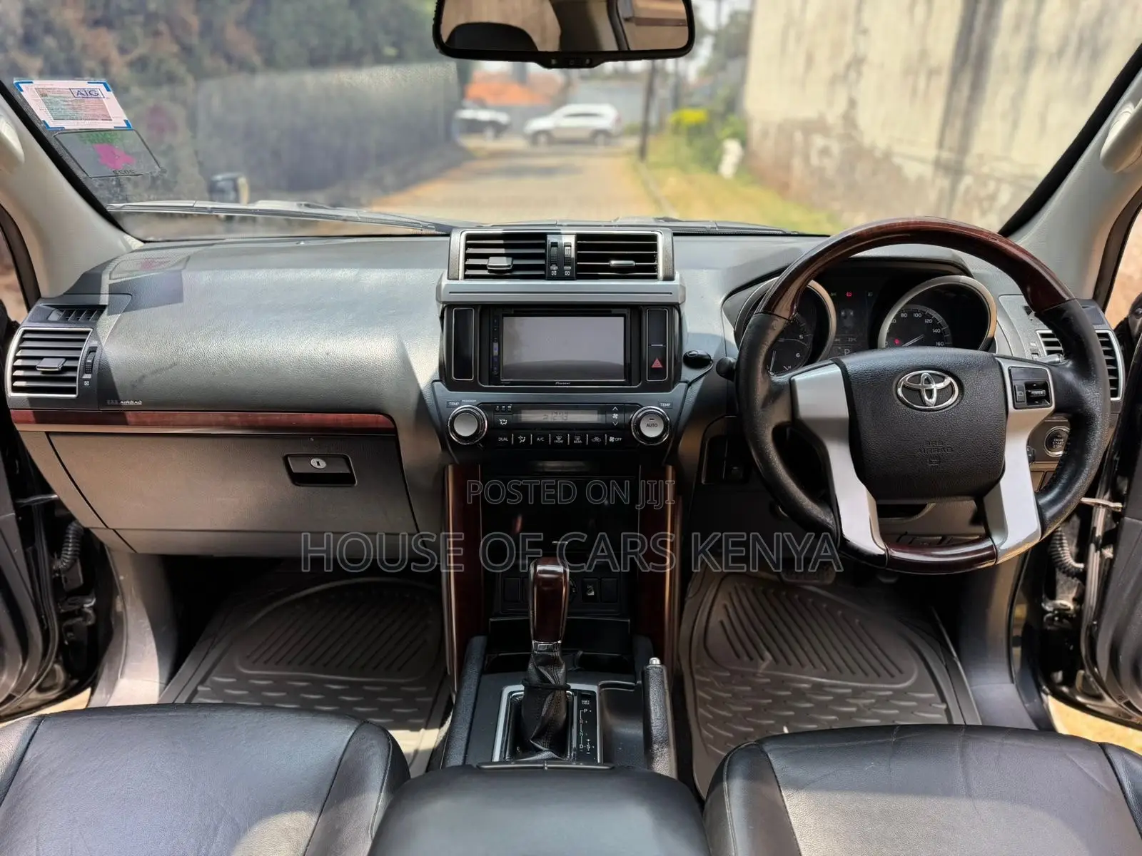 Toyota Land Cruiser Prado 2016 Black