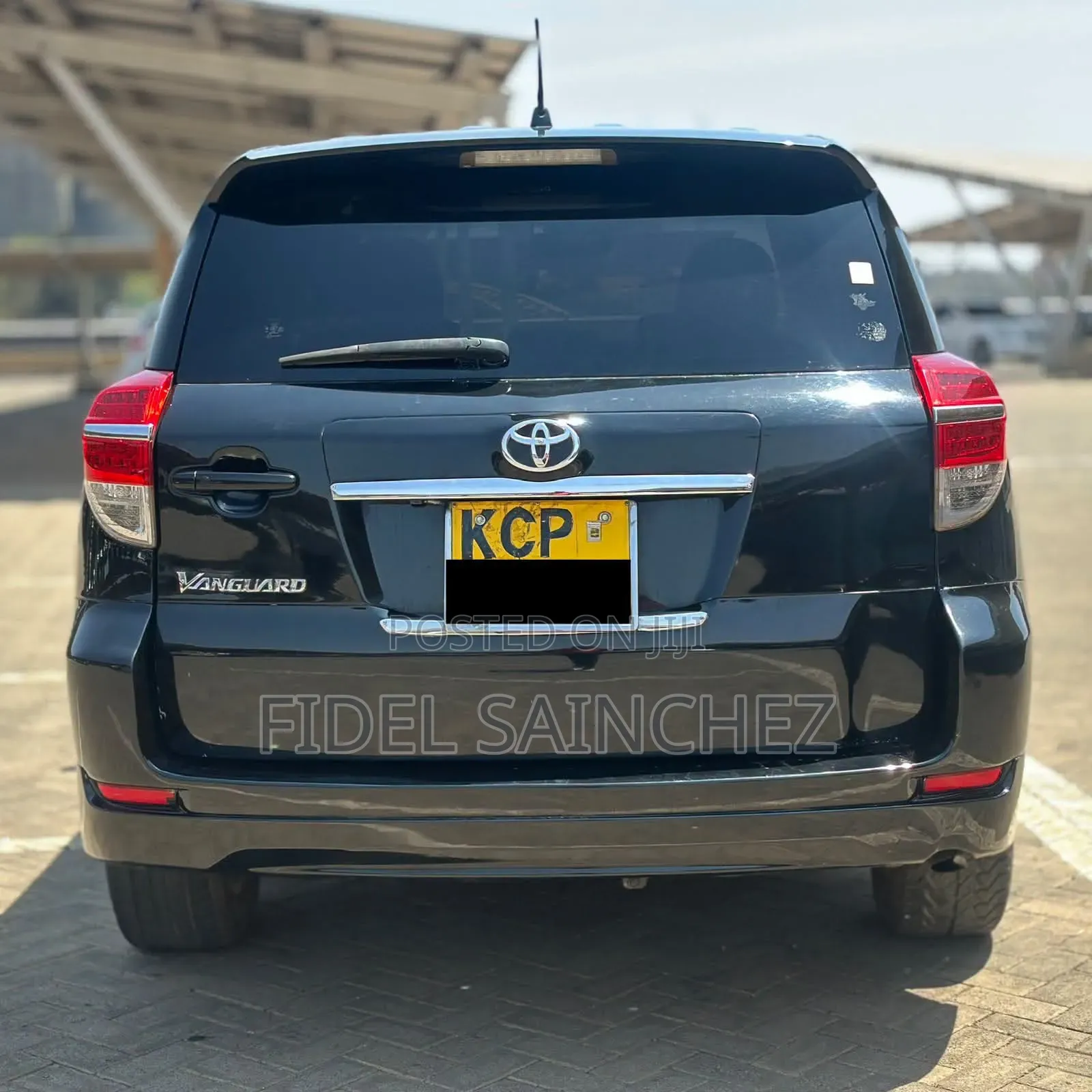 Toyota Vanguard 2010 Black