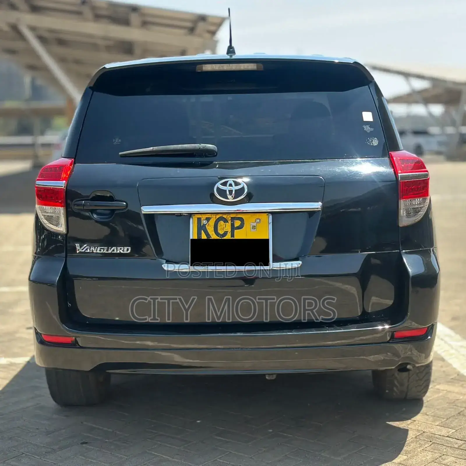 Toyota Vanguard 2010 Black