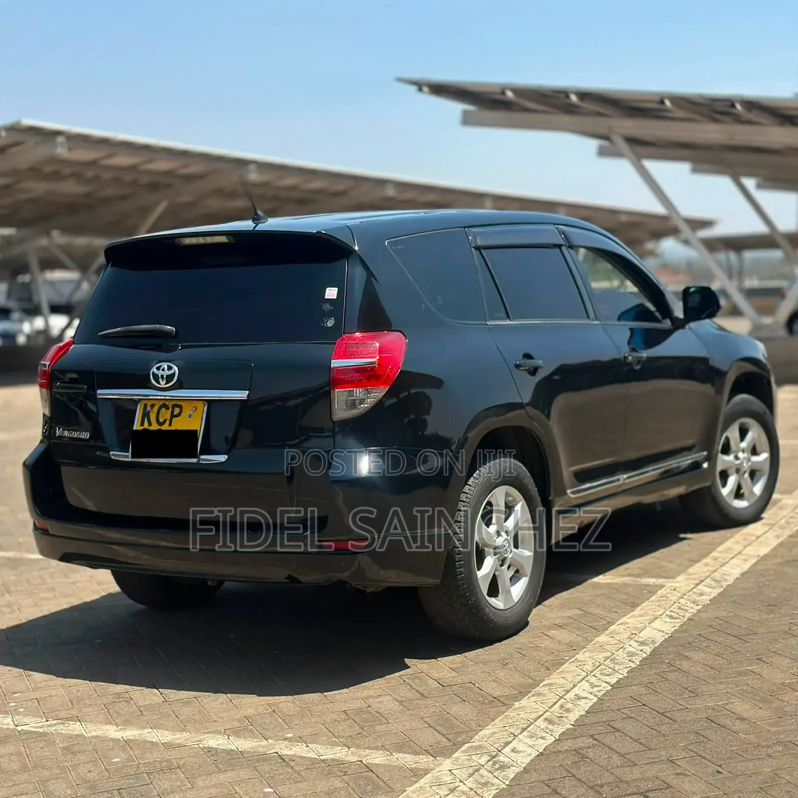 Toyota Vanguard 2010 Black