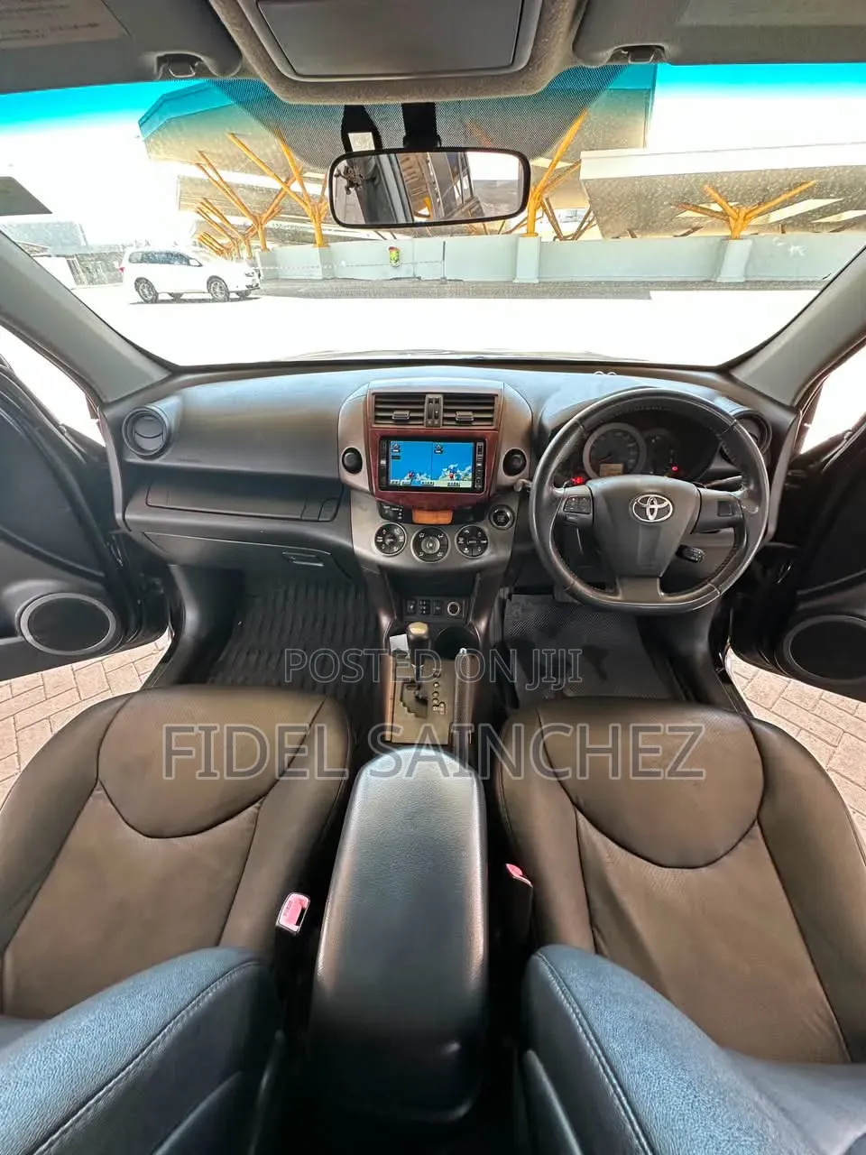Toyota Vanguard 2010 Black