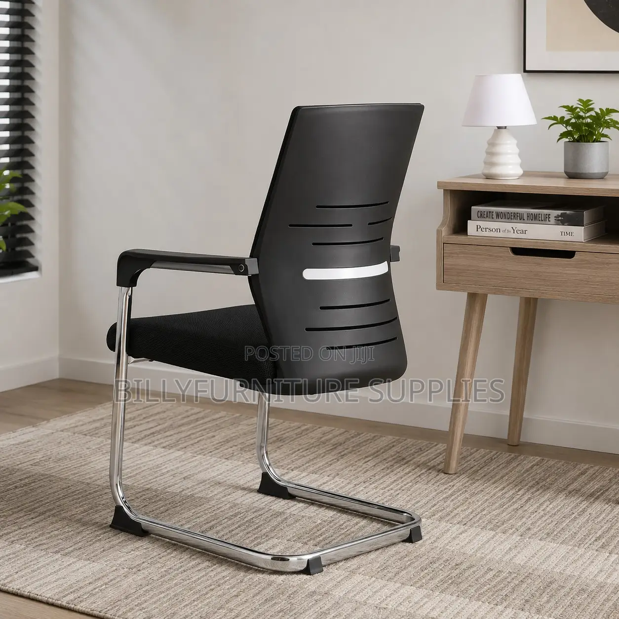 Modern Office Seating With Contoured Backrest
