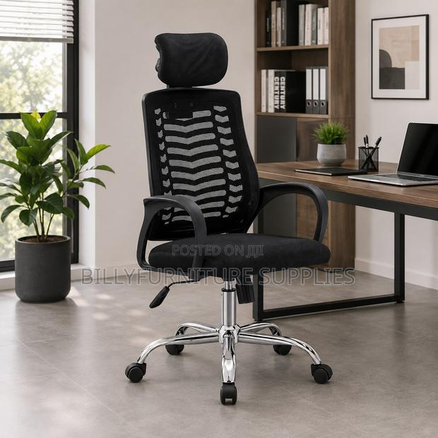 Ergonomic High-Back Mesh Office Chair - thumbnail 2