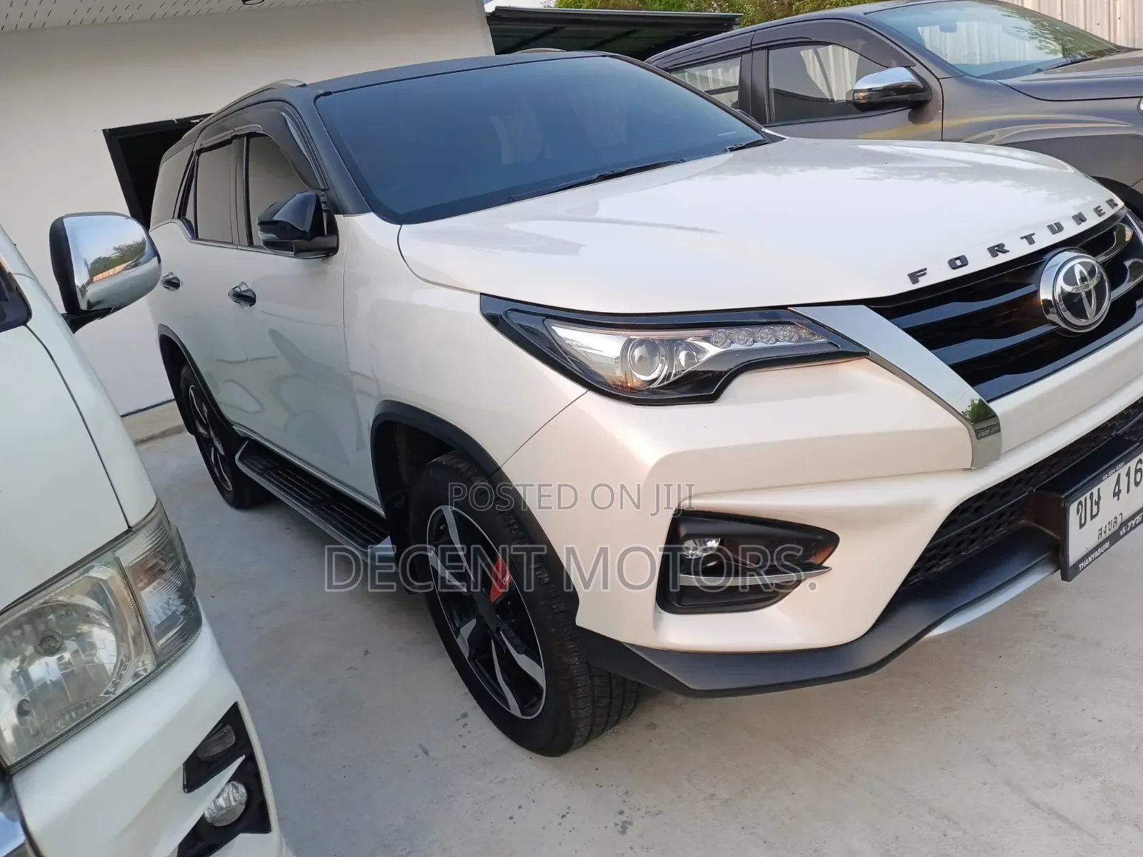 Toyota Fortuner 2.4 D AWD 2020 White