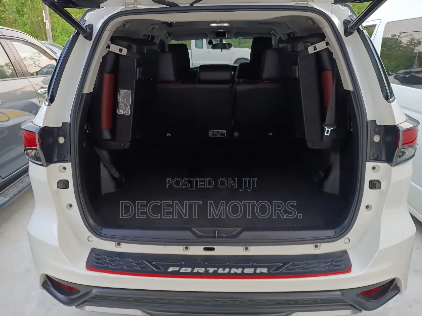 Toyota Fortuner 2.4 D AWD 2020 White