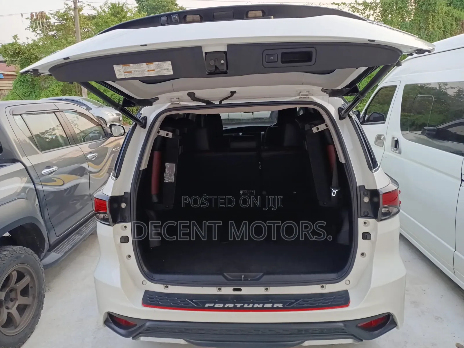 Toyota Fortuner 2.4 D AWD 2020 White