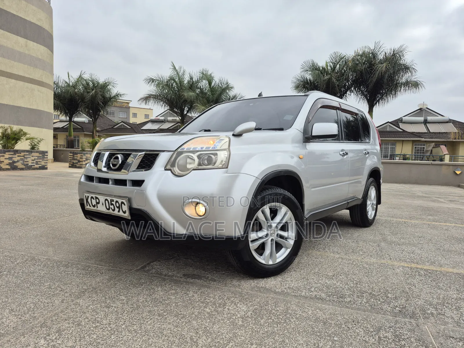 Nissan X-Trail 2.0 Petrol XE 2011 Silver
