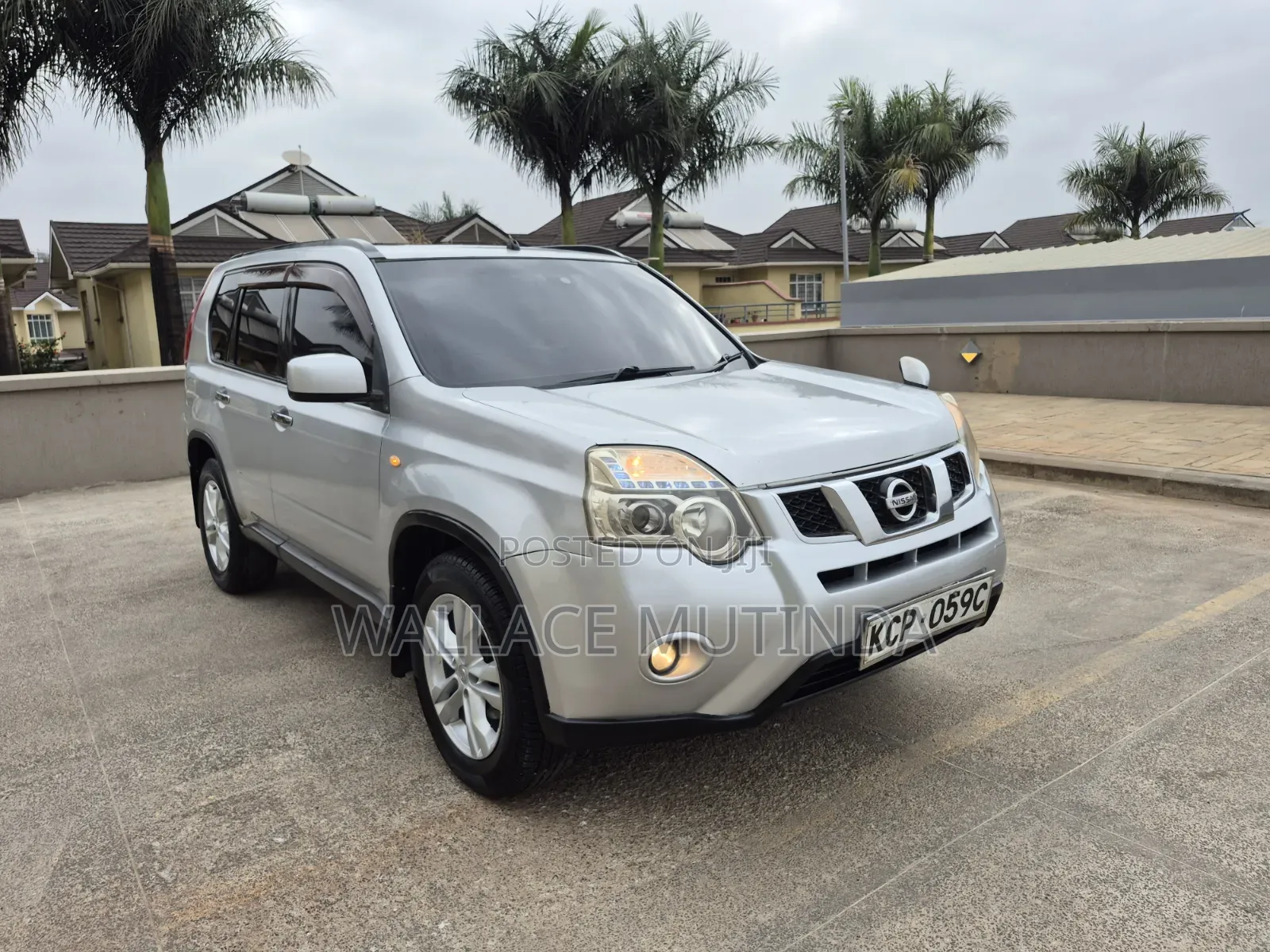 Nissan X-Trail 2.0 Petrol XE 2011 Silver