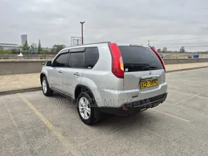Nissan X-Trail 2.0 Petrol XE 2011 Silver