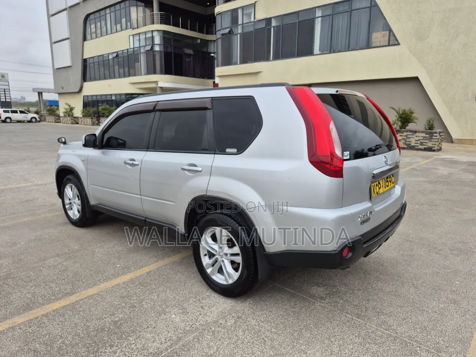 Nissan X-Trail 2.0 Petrol XE 2011 Silver
