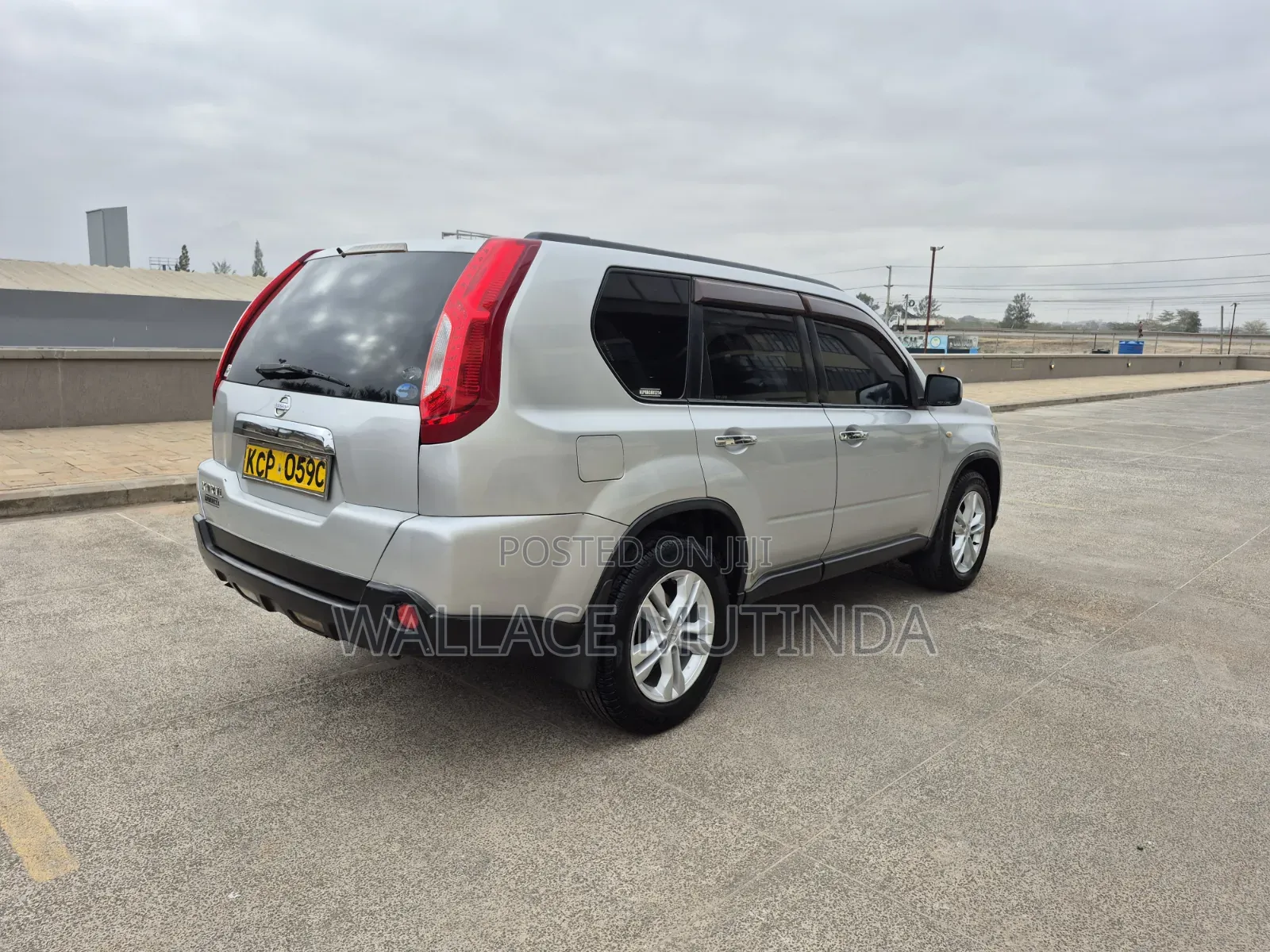 Nissan X-Trail 2.0 Petrol XE 2011 Silver