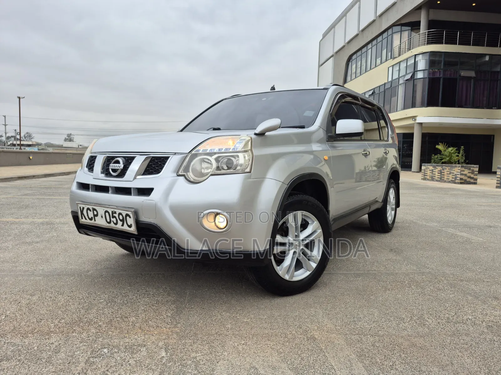Nissan X-Trail 2.0 Petrol XE 2011 Silver