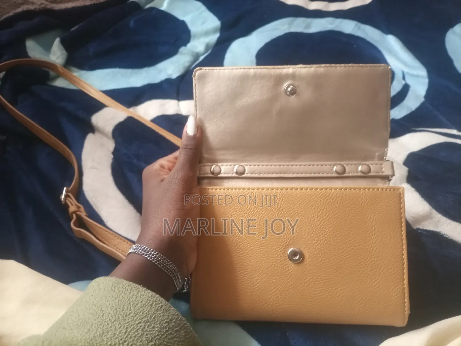 Brown Stylish Shoulder Bag-Elegant Casual Handbag.
