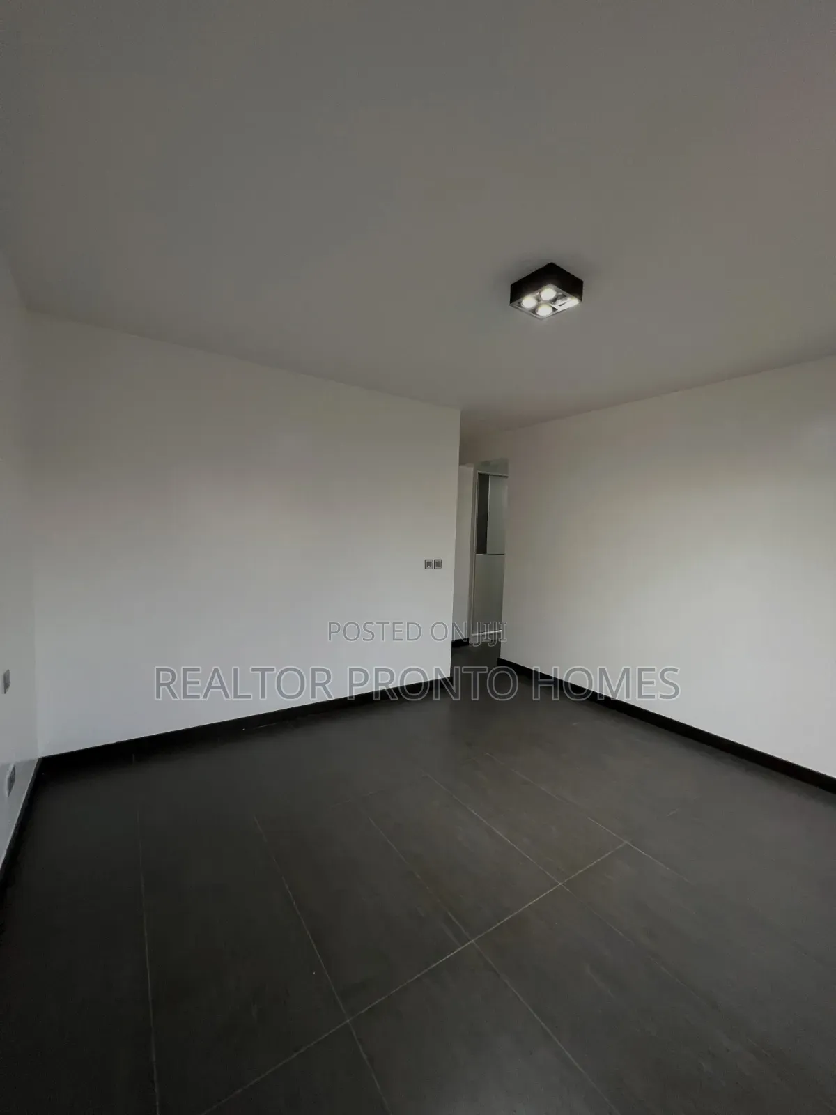 3bdrm Apartment in Riverside Drive for rent