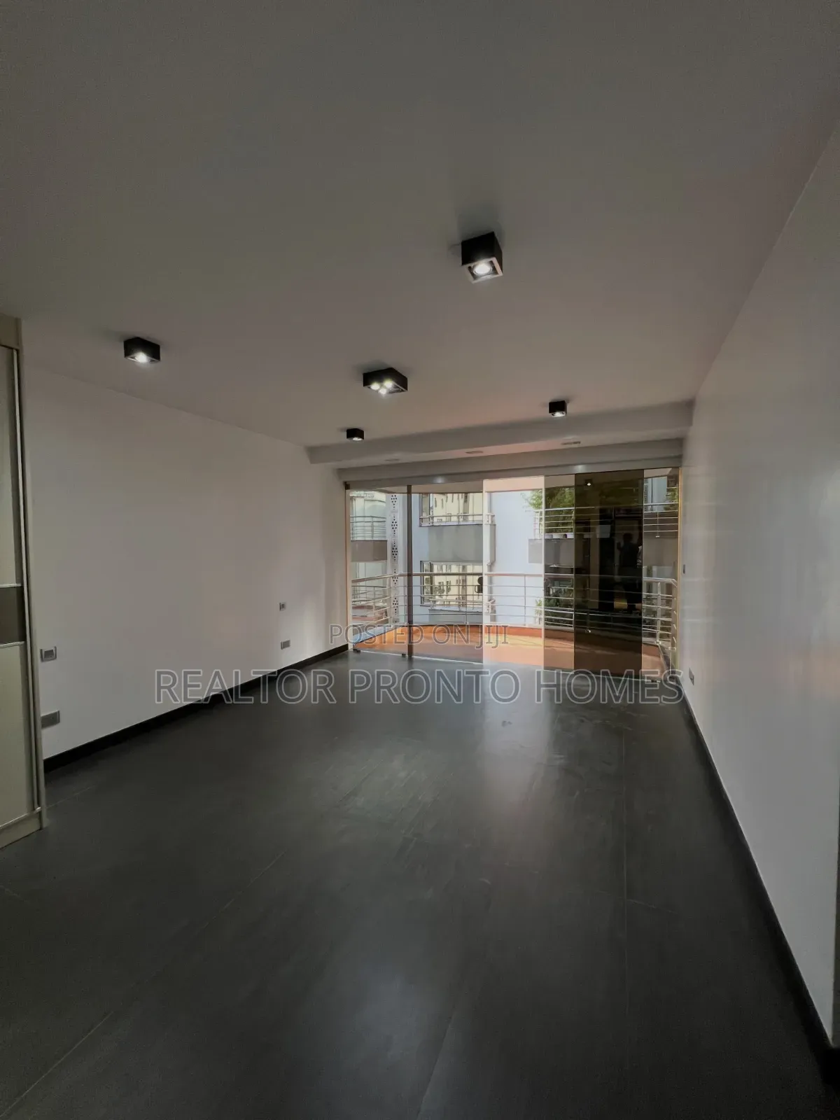 3bdrm Apartment in Riverside Drive for rent