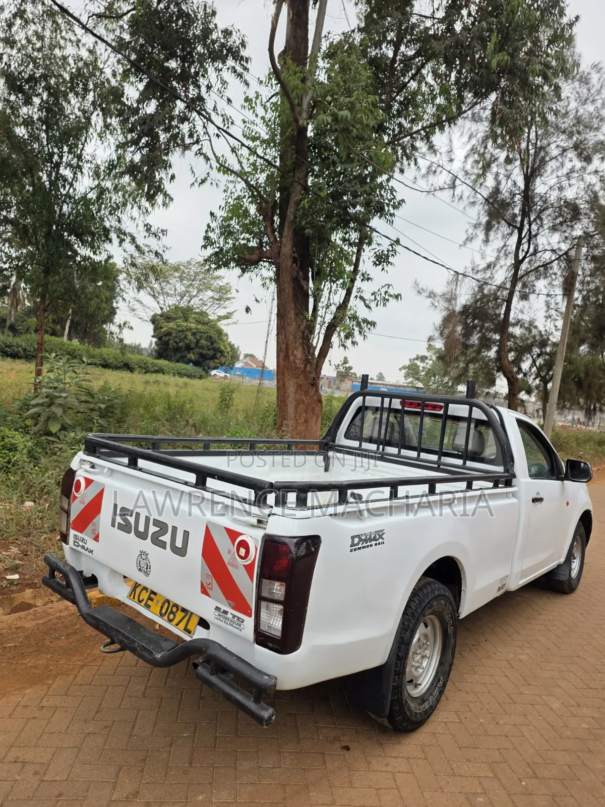 Isuzu D-MAX 2015 White