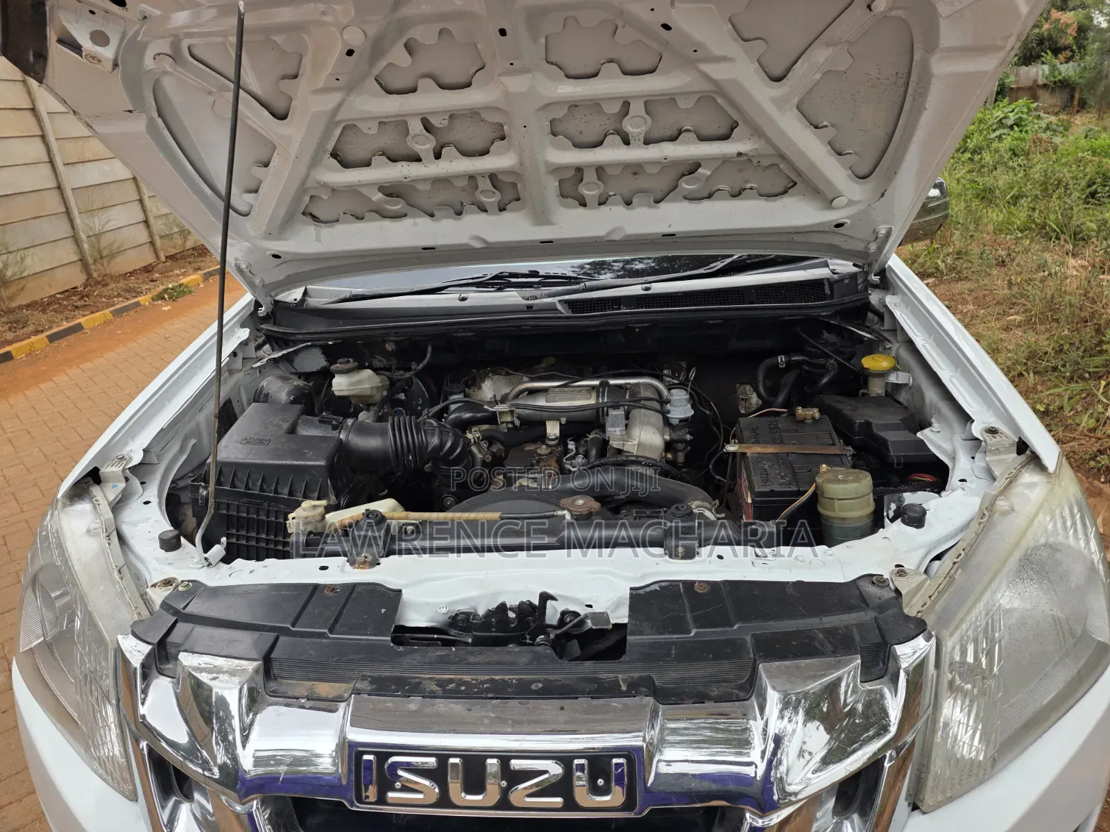 Isuzu D-MAX 2015 White