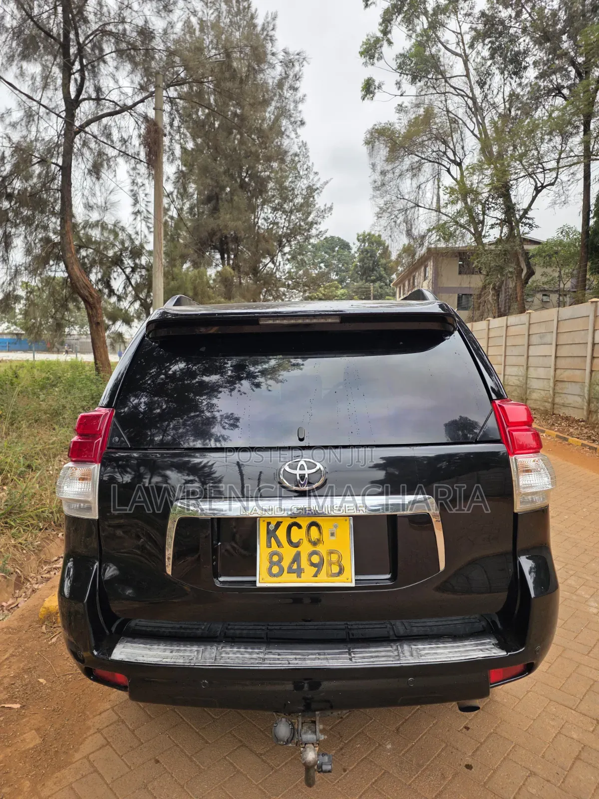 Toyota Land Cruiser Prado 2011 Black