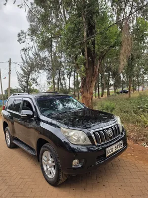 Toyota Land Cruiser Prado 2011 Black