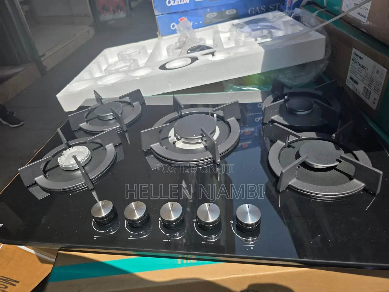 Hisense HGH751BG01 76cm Built-in Gas Hob – Black Glass